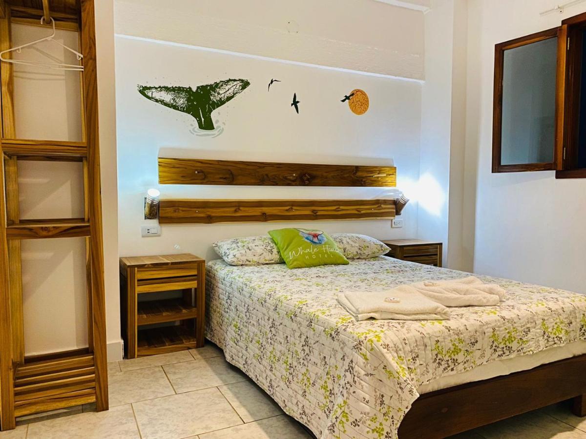 Whale House Hotel ปูแอร์โตโลเปซ ภายนอก รูปภาพ